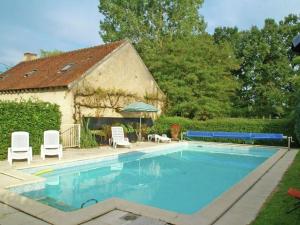 Maisons de vacances Gite Mouhers, 5 pieces, 9 personnes - FR-1-591-64 : photos des chambres