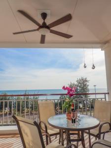 Seaview Condo Mae Phim B64