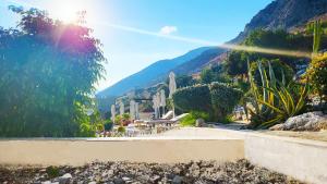 Entire private Suite Sea Full View with balcony, shared pool and Air conditionin