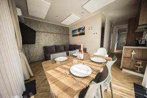 Sonnenthermen Chalets & Therme included - auch am An- & Abreisetag!