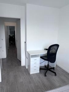Chambre privée dans un appartement à 37 min de champs élysées