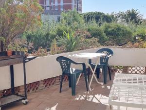 Marina de La Duquesa beachfront appartment