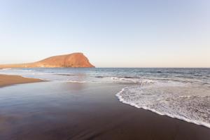 Home2Book Duplex El Medano Pool & Terrace