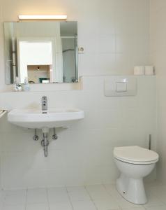 Relaxing 140m2 Holiday Home South of Munich - 25 Min to Center - Fully Equipped