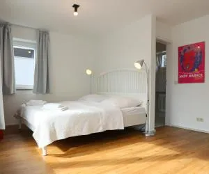 Relaxing 140m2 Holiday Home South of Munich - 25 Min to Center - Fully Equipped - 沃尔夫拉茨豪森