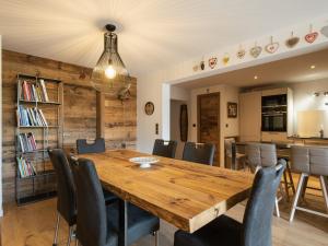 Appartement 4★, 8 pers, sauna, 3 ch, balcon sud, vue La Clusaz - FR-1-304-217