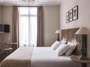 Hotels New Hotel Roblin : photos des chambres