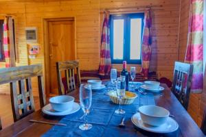 House with Private Pool (Aries)