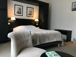 Hotels Logis Hotel-Restaurant Les Airelles : photos des chambres