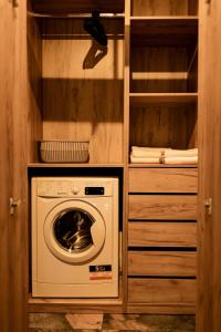 Nest Inn Mirror Apartment