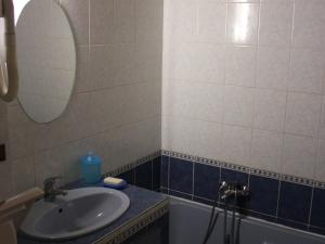 Appartement 4 pièces, Sud-Est, animaux admis, parking, 6 pers. - FR-1-263-183