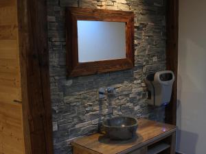 Appartement 4 pièces, Sud-Est, animaux admis, parking, 6 pers. - FR-1-263-183