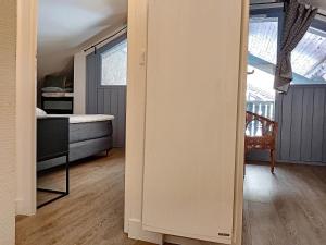 Appartements Appartement duplex au centre, ski aux pieds, renove et spacieux - FR-1-518-95 : photos des chambres