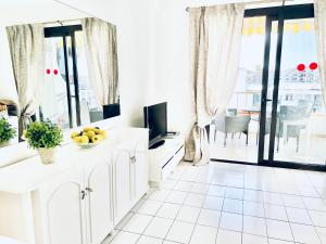 Los Cristianos 1 Bed Apartment