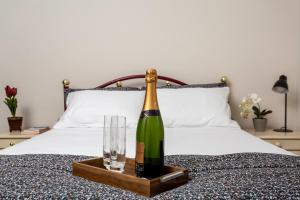 Incrível Vista no Capivari com 4 Quartos e Lareira