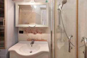 Superior One-Bedroom Apartment with Balcony