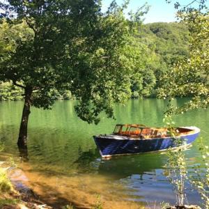 Maisons de vacances Lake House I // Alauzet Ecolodge + Nature spa : photos des chambres