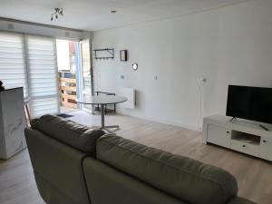 Flobart grand appartement à Sangatte au rdc et à 30 metres de la plage