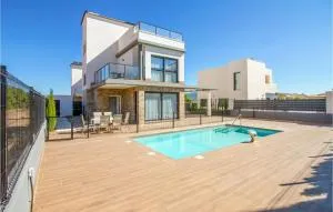 Stunning Home In Castalla With Wifi - Torrosella