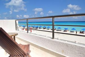 Ocean front Villa Marlin, best location in hotel zone #109