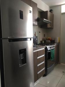 Precioso cuarto dentro de un apartamento centrico compartido