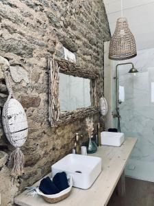 15 pers, jacuzzi, 40m de la mer, 8 chambres, weekends, nuitée, séminaire