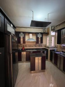 Luxurious 3 Bds Haven, 3 ba in Maadi prime spot
