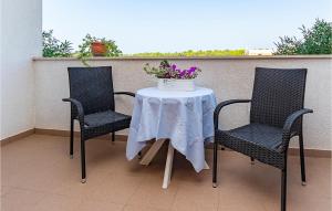 Amazing Apartment In Vrsar With 2 Bedrooms And Wifi