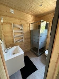 Chalets Chalet contemporain dans son ecrin de verdure : photos des chambres