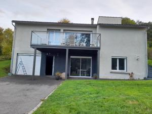 Appartements A 5 mns du Puy de Dome avec Vue imprenable Studio rez de jardin 24m2 neuf a Laschamps : photos des chambres