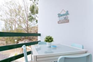 Sea View 2 Bedrooms Apartment in Costa Adeje with Aircon