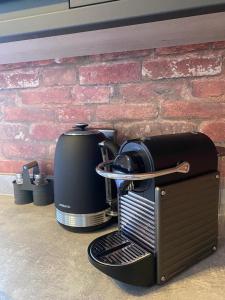 1 bed flat with parking near town centre