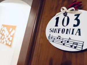 MILUAR - centro storico - lungo la via della Musica