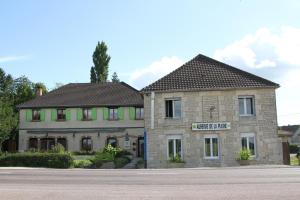 Hotels Auberge De La Plaine : photos des chambres