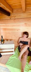 Le Moonloft insolite Tiny-House dans les arbres & 1 séance de sauna pour 2 avec vue panoramique