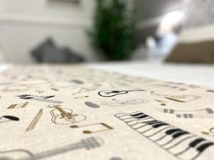 MILUAR - centro storico - lungo la via della Musica