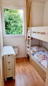 Gîte Bulle de détente-Aux Portes dHonfleur avec piscine couverte