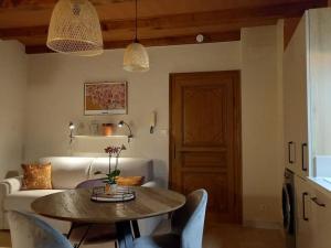 Appartements S'gleina Gleck, in the heart of a wine city, Charmant Studio 1 piece et 1 salle de bain : photos des chambres