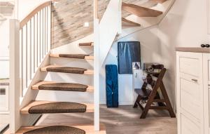 4 Bedroom Amazing Home In Klütz