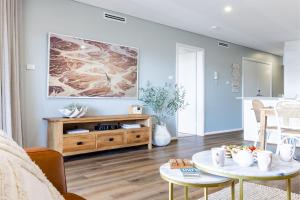 Footprints 1, 6-10 Market Street - Surfside Apartments