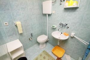 Apartments by the sea Zavala, Hvar - 8745