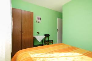 Apartments by the sea Zavala, Hvar - 8745