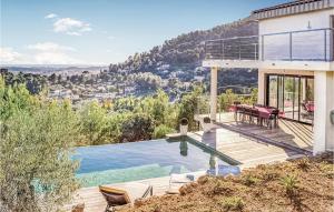 Maisons de vacances Beautiful Home In La Valette Du Var With Wifi, Private Swimming Pool And Outdoor Swimming Pool : photos des chambres