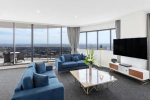 Three-Bedroom Summit Penthouse room in Meriton Suites Kent Street