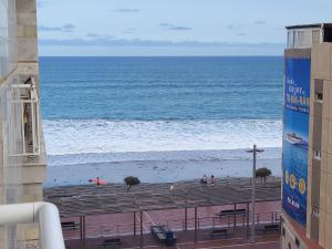 Canteras Sport Beach by Canariasgetaway