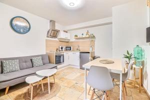 Maisons de vacances LA MAISON FAYARD - 3 pers - Centre Clim Wifi Cosy Garage : photos des chambres