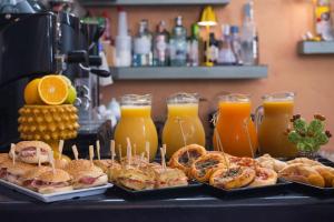 Central Gallery Rooms- Palazzo DAli Staiti XIX