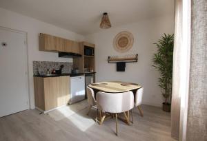 Appartements Cosy Coye, appart neuf, parfaitement situe 6min CV-8min GARE : photos des chambres