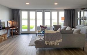 Stunning Home In Wieringerwerf