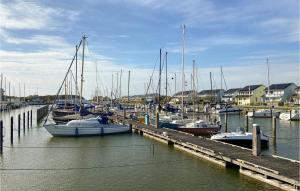 Stunning Home In Wieringerwerf